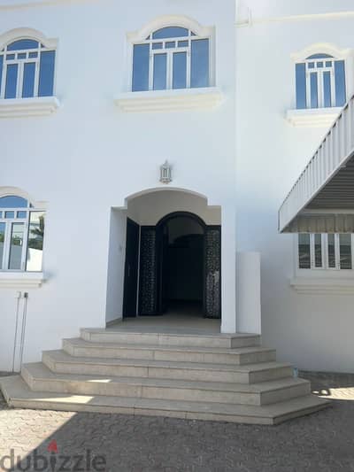 Exclussive location Villa For Rent