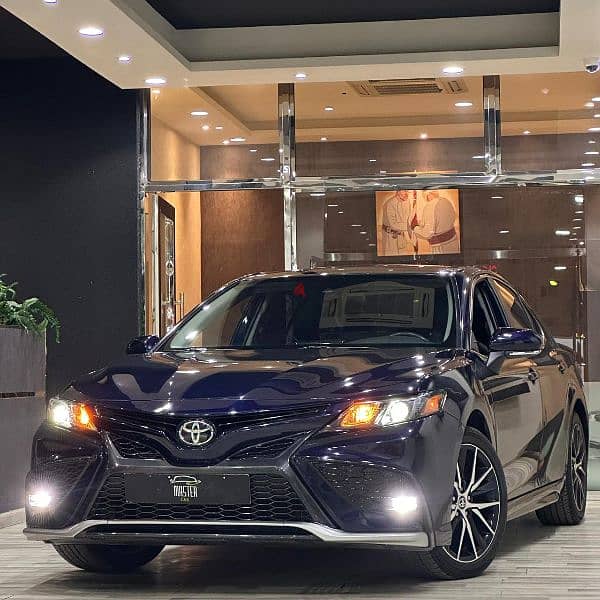 Toyota Camry 2022 0