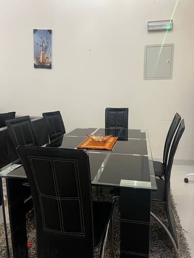 dinning table with 6 chairs