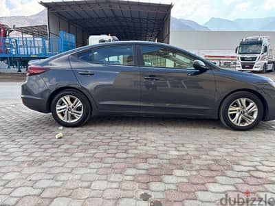 Hyundai Elantra 2020