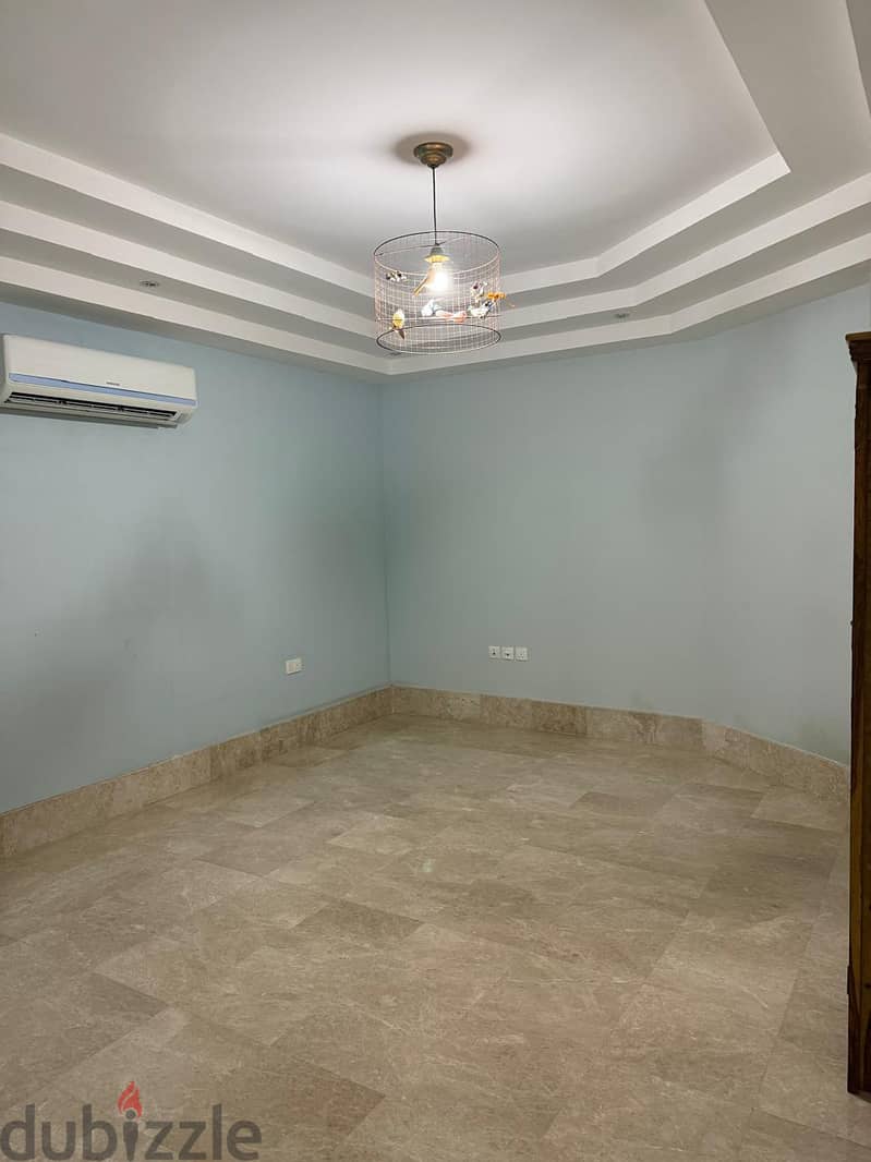 Lovely Furnished 3 bedrooms Villa in Qurum Highest 16