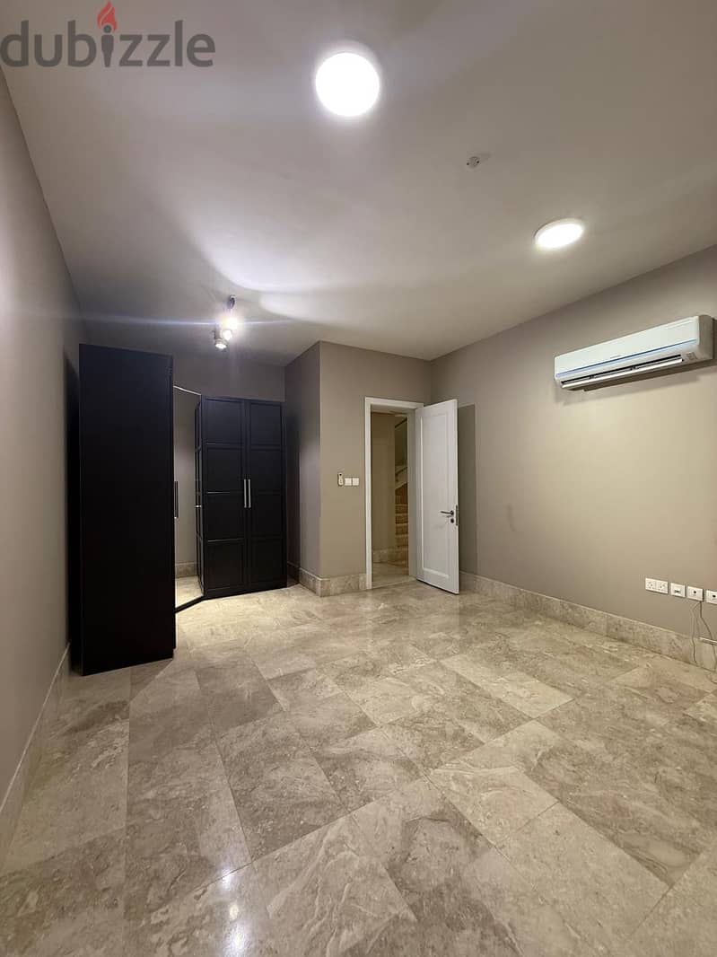 Lovely Furnished 3 bedrooms Villa in Qurum Highest 17