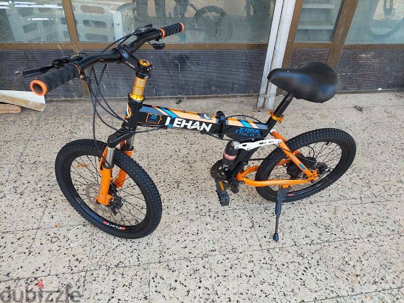 folding bicycle size 20 my WhatsApp 97658846 0