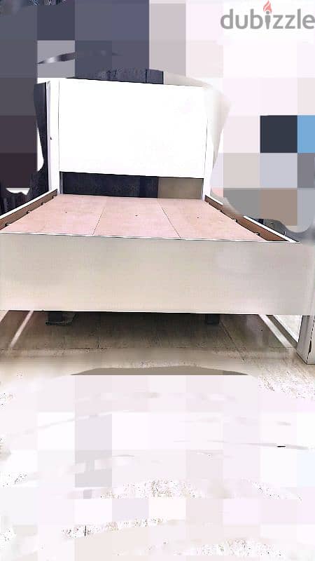 WHITE SINGLE BED - ENSTASTITE 1