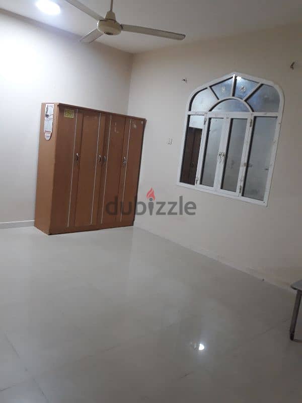 2 rooms flat for rent in al khuwair near london cleaning 0