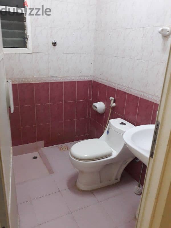 2 rooms flat for rent in al khuwair near london cleaning 3