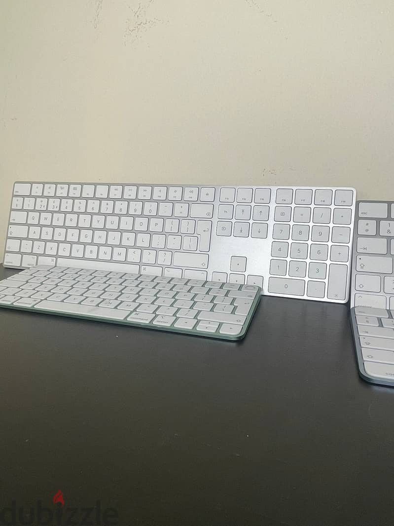 MAGIC KEYBOARD OF APPLE (USED AND NEW BOTH) WITH AND WITHOUT NUM PAD 4