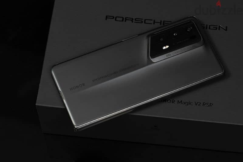 Honor Magic V2 RSR Porsche Design 1TB Global Excellent Condition 10