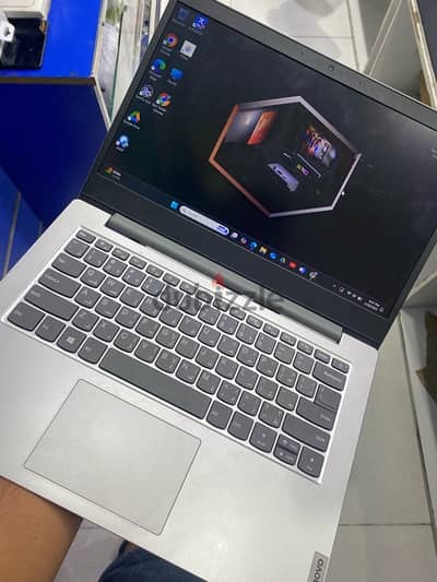 Lenovo Laptop windows 11 slim