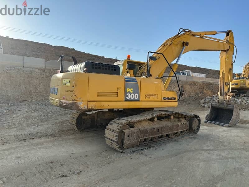 pc 300 excavator with breaker for sale 1