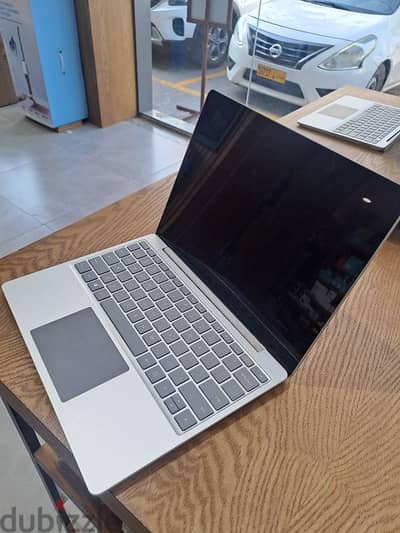 SURFACE LAPTOP GO 1943 I5/10TH/8/256GB T USED