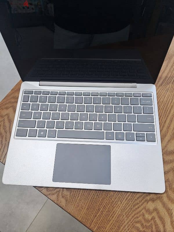 SURFACE LAPTOP GO 1943 I5/10TH/8/256GB T USED 1