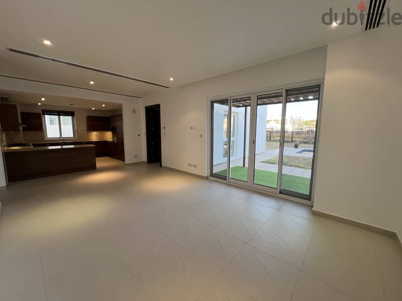 4 Bedroom Villa for Rent in Al Mouj 3