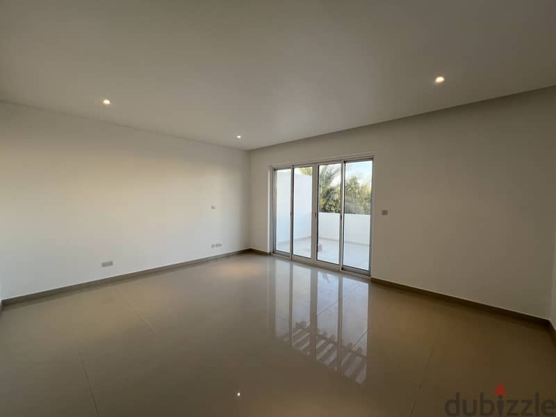 4 Bedroom Villa for Rent in Al Mouj 9