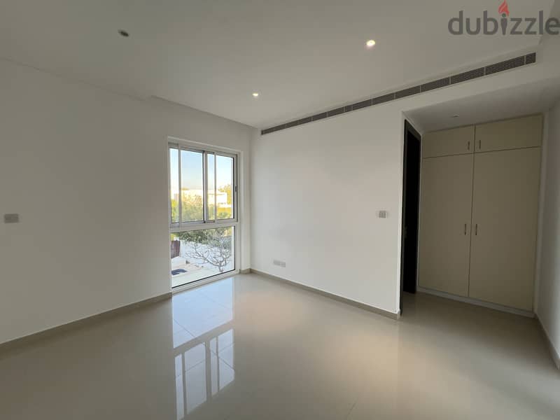 4 Bedroom Villa for Rent in Al Mouj 12