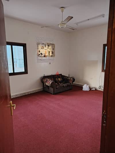 Apartment for rent behind the Indian School, Darsait