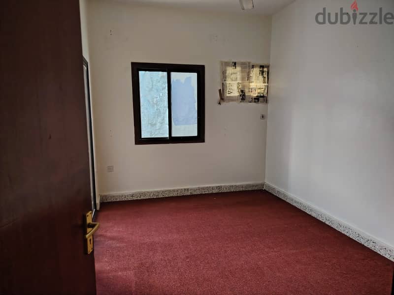 Apartment for rent behind the Indian School, Darsait 1