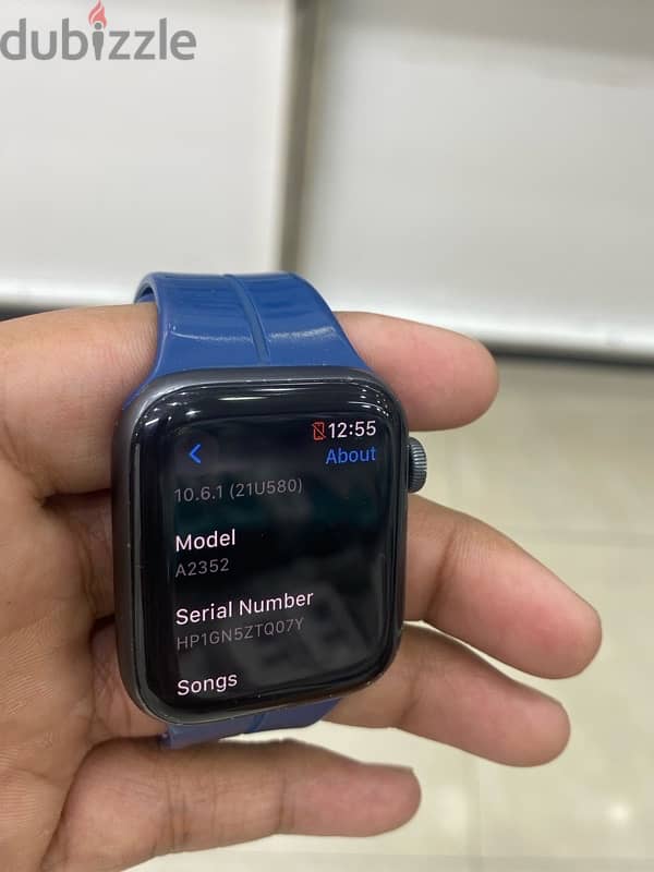 Apple Watch SE (32gb) clean 1