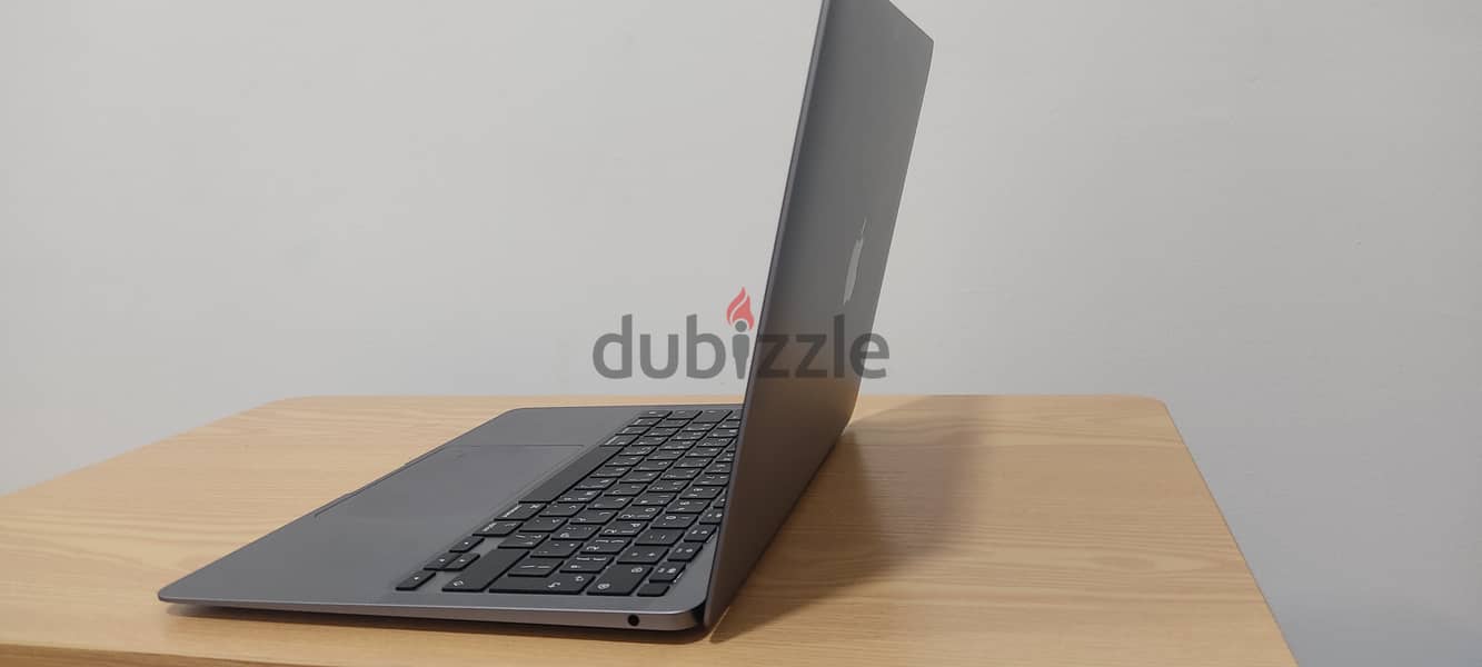 Macbook Air M1 series لابتوب ماك بوك إم ١ 5