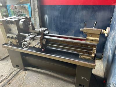 lathe machine