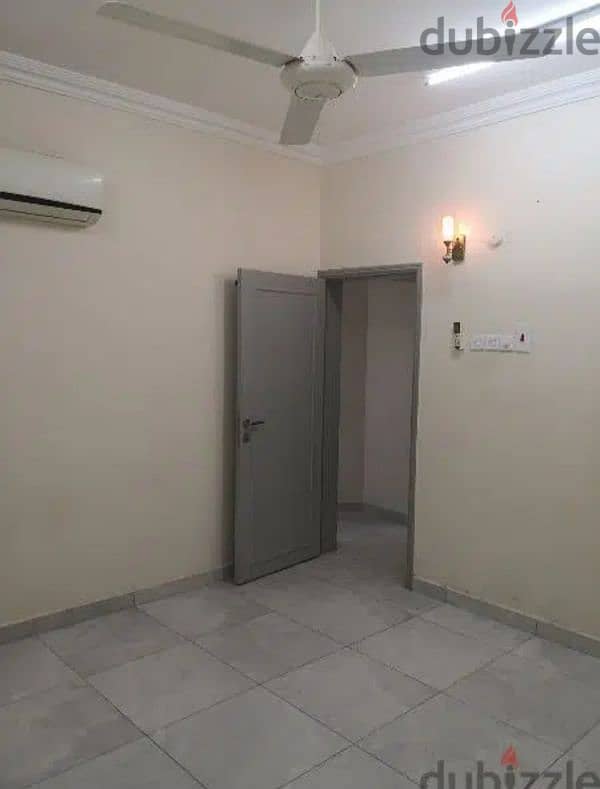 CLEAN FLAT IN HAMMRYA, YATTI ROAD 6