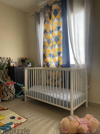 ikea baby crib - brand new