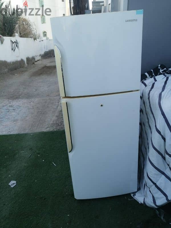 Samsung fridge 160 litres 0