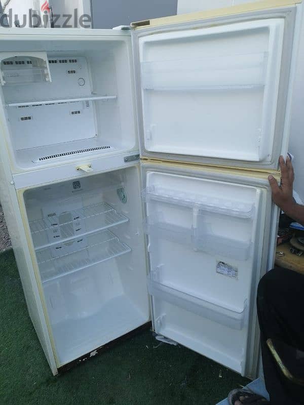 Samsung fridge 160 litres 2