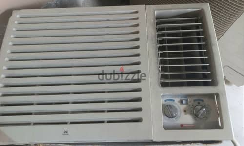 window AC 1.5 ton Daewoo for sale