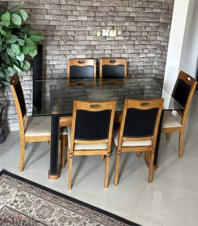 Dining Table with glasstop Wooden 6 chairs