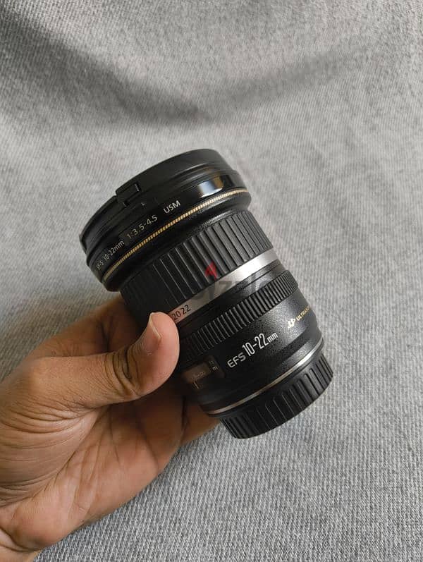 Canon EF-S 10-22mm lens 4