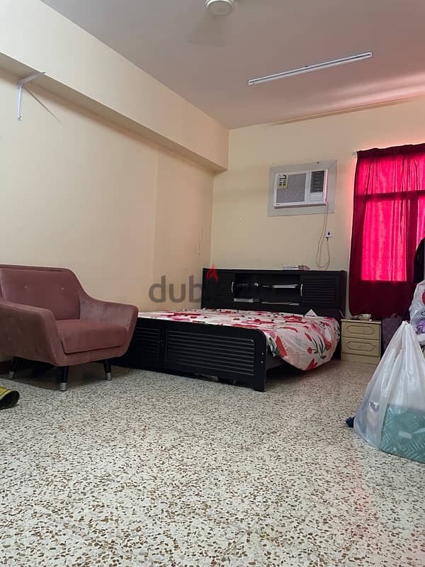 BATCHELOR ROOM FOR RENT NEAR KM HYPERMARKET AL KHUWAIR 1