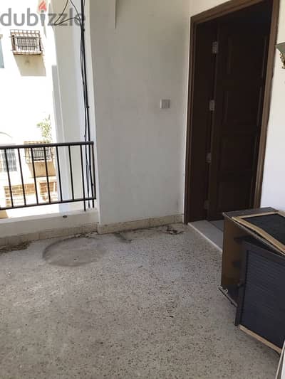 spacious 3 bhk flat for rent in Wattayah near Honda showroom