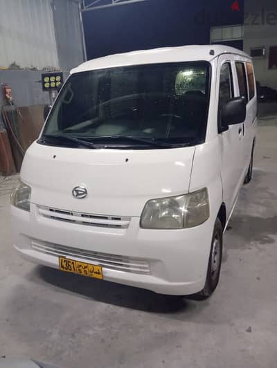 Daihatsu GRANMAX 2011