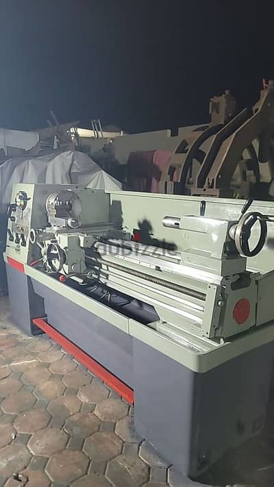 lathe machine