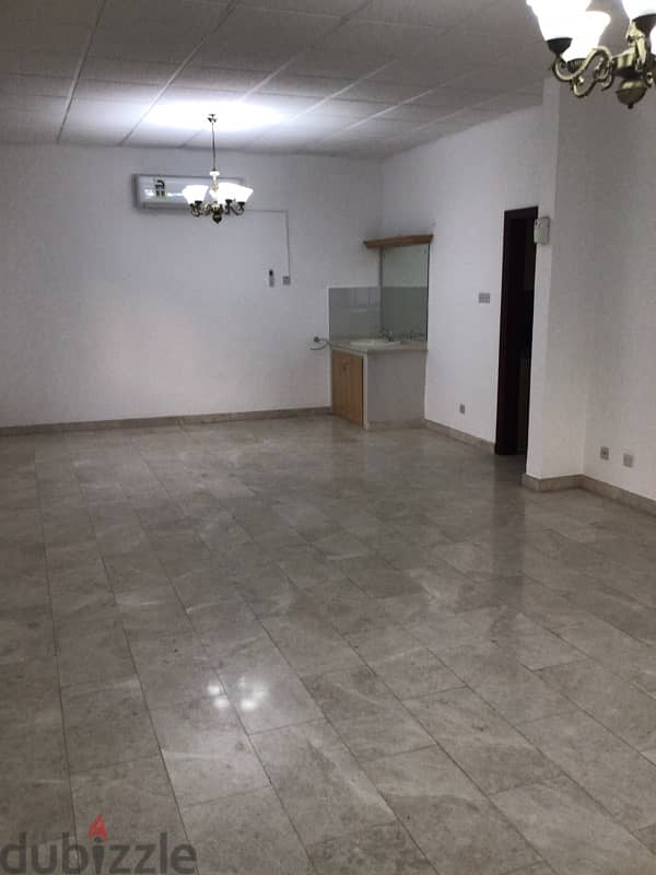 3 bhk villa with garden built in wardrobes mumtaz area ruwi 5