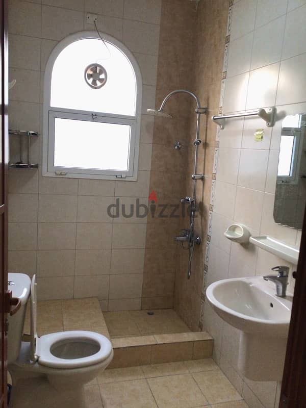 deluxe 2 bhk flat in mumtaz area near garden 13