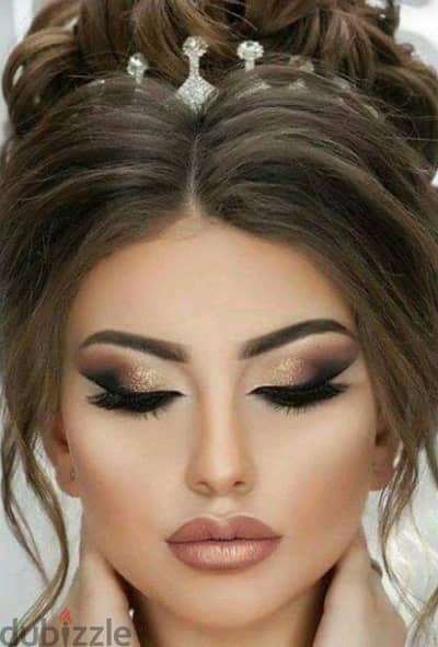 lady wedding make-up artist, home delivery 40