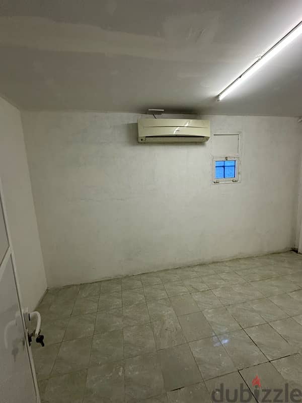 studios for rent in al khewer استديوهات للايجار بالخوير 8