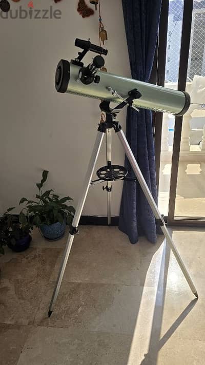 Telescope F70076