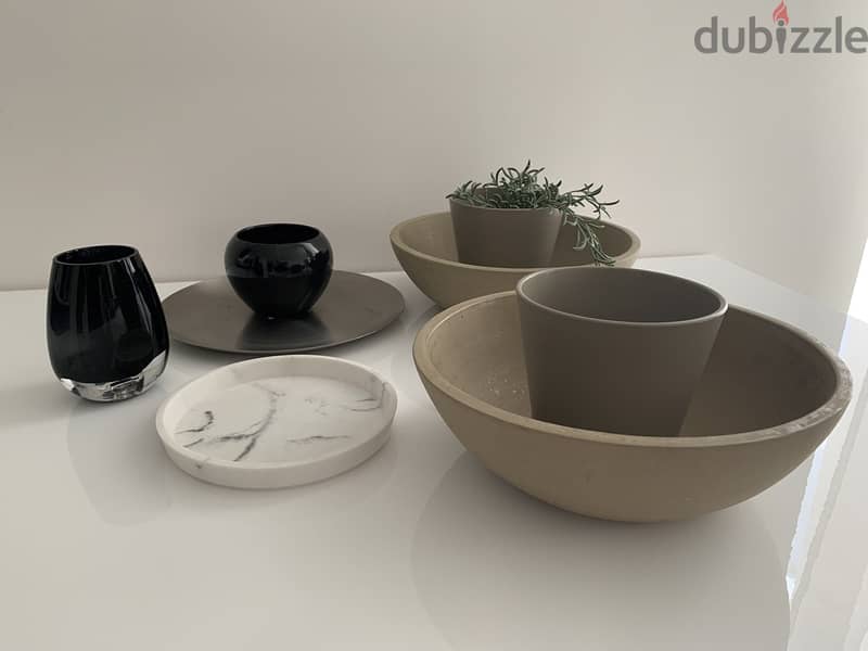 Decorative bowls and vases 3