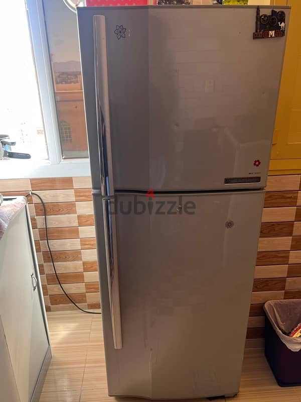 Good Condition neat refrigerator 2