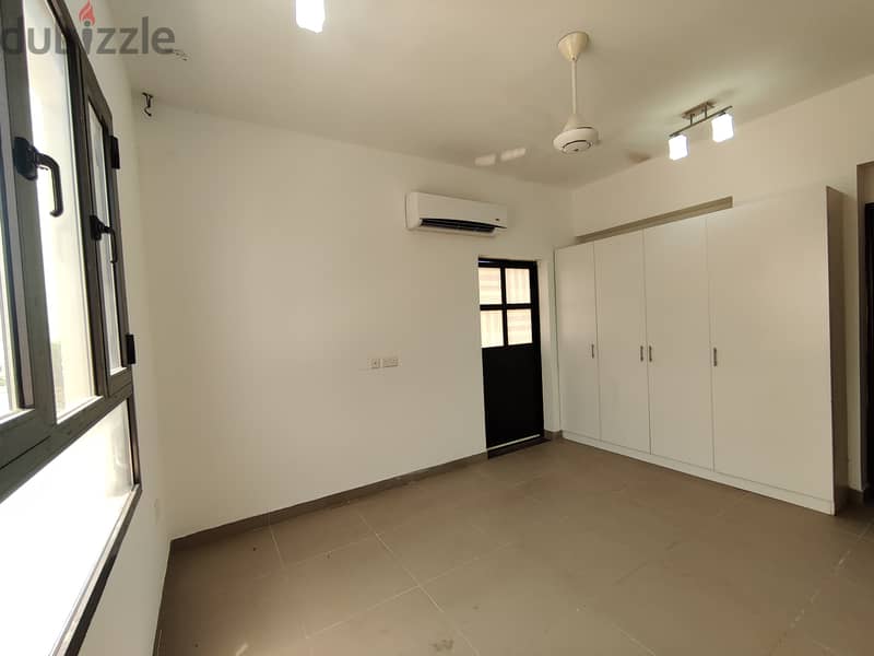 SPLIT AC & BUILTIN WARDROBES: Nice 2BHK next to KHUWAIR SQUARE 3