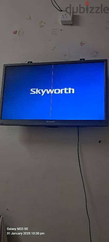 Skyworrh led TV 32 inch not smart tv 1