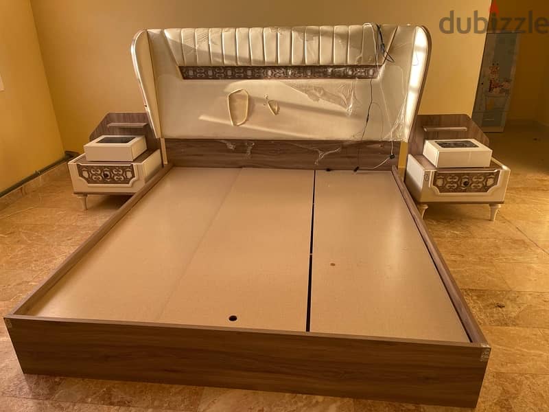 bed with mattress side table and show case 1