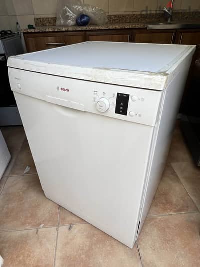 Bosch SI6P1B Dishwasher (White) - Excellent Condition, Sparingly Used