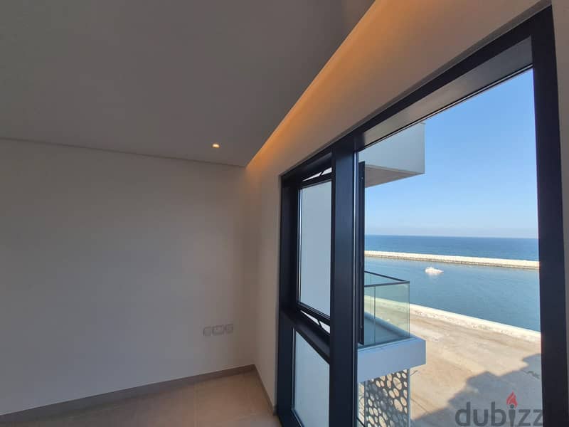 2 BR Luxurious Penthouse with Stunning Views - Juman Two, Al Mouj 7