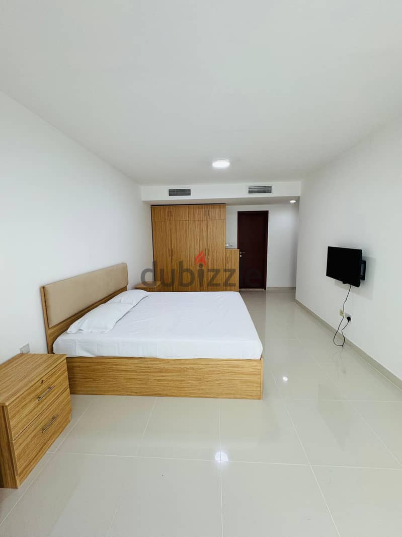 3 BHK FURNISHED in Grand Mall gjdrt 10