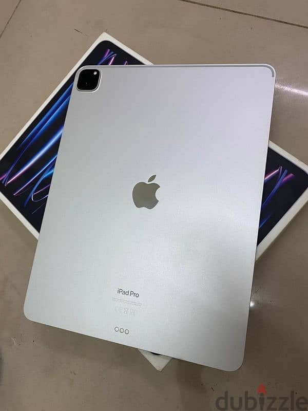 ipad pro M2(12.9inch) ( 6 generations) 256 GB wifi 1