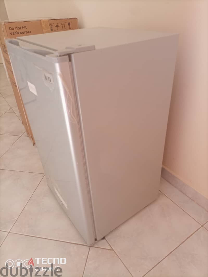 Bedroom fridge for sale 6